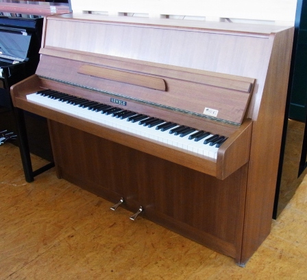 Piano droit Kemble 105 | FNX