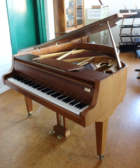 Piano à queue occasion - Niendorf 135 - Noyer Mat | FNX